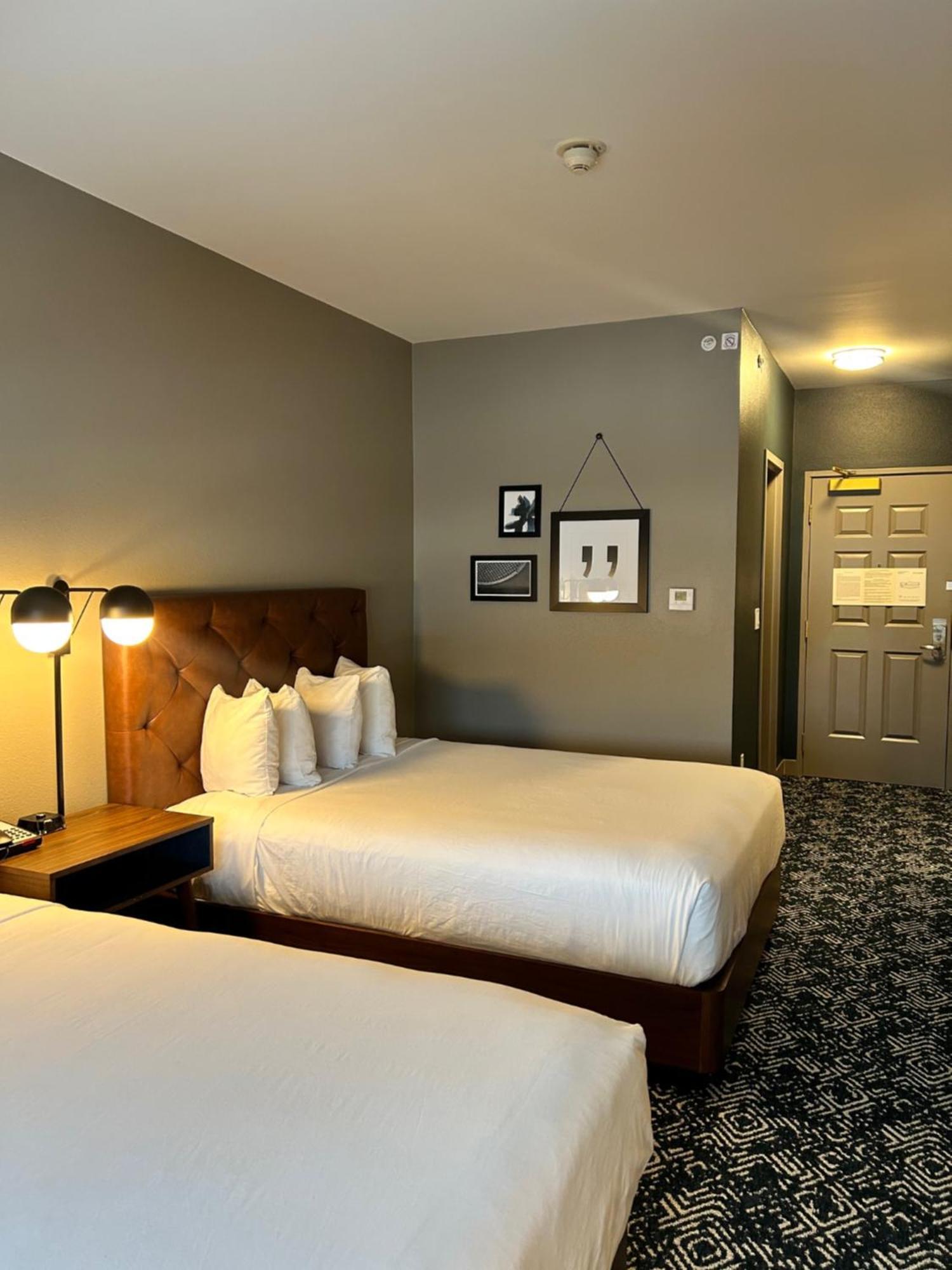 Four Points By Sheraton Bedford Manchester Airport Exterior photo