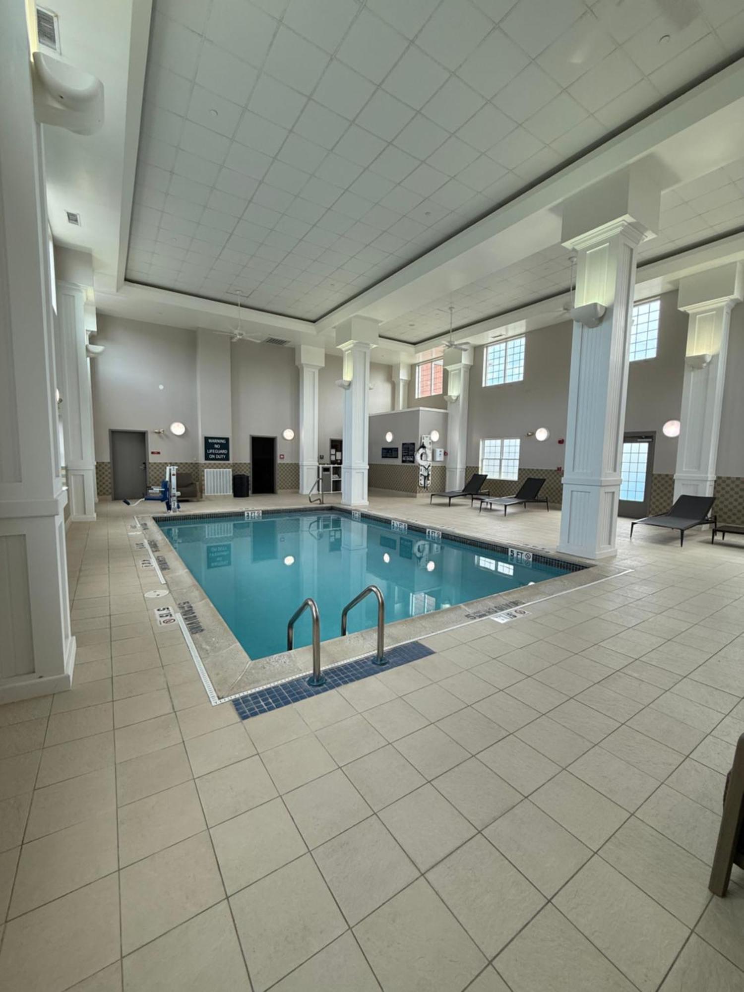 Four Points By Sheraton Bedford Manchester Airport Exterior photo